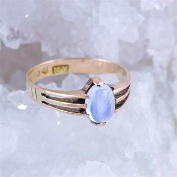 9K Yellow Gold & Moonstone Ring 